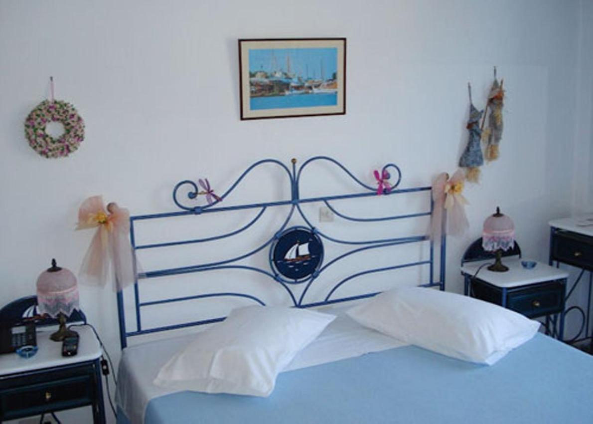 Meltemi Aparthotel บาทซี ภายนอก รูปภาพ